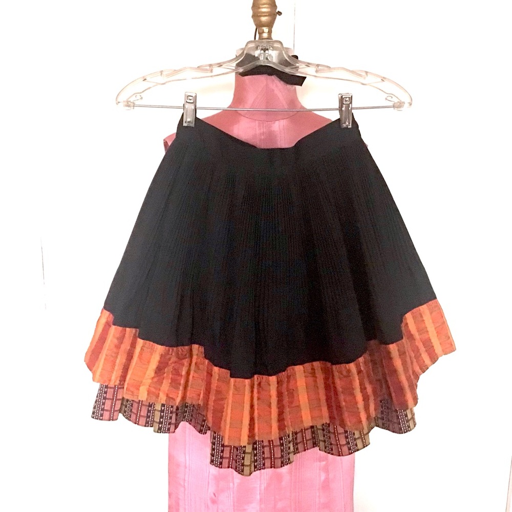 Christian LaCroix Pleated Skirt sz 2